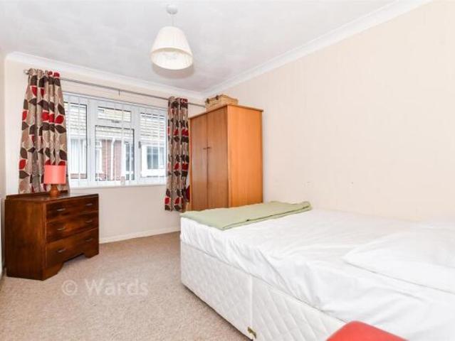 Bungalow for sale in Midway, Kent