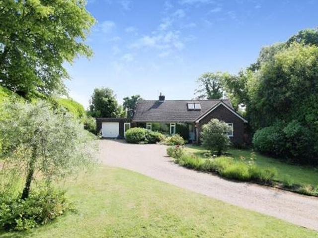 House for sale in Littlecote, West Sussex
