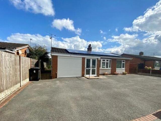 House for sale in Mold