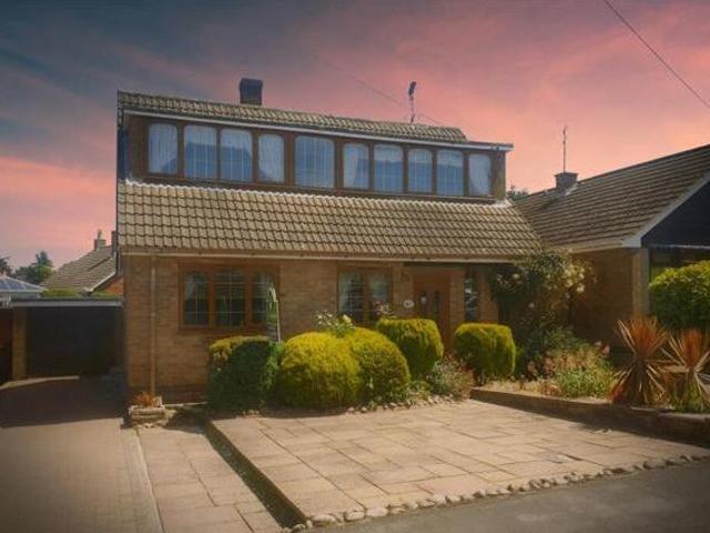 House for sale in Camp Hill, Warwickshire