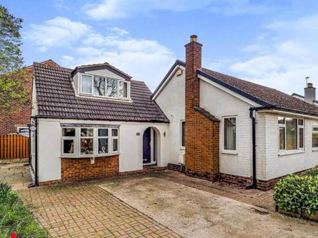 House for sale in Ossett, West Yorkshire
