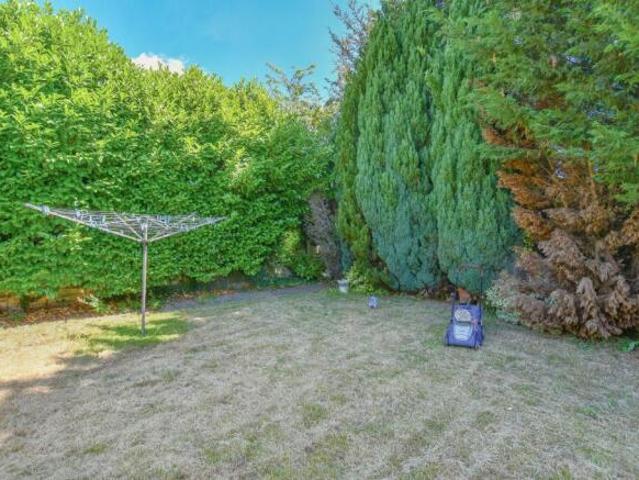 Bungalow for sale in Five Acres, Hertfordshire