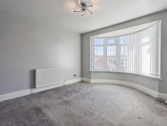 Bungalow for sale in Follaton, Strode
