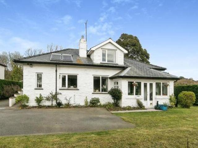 House for sale in Porthmadog, Wales