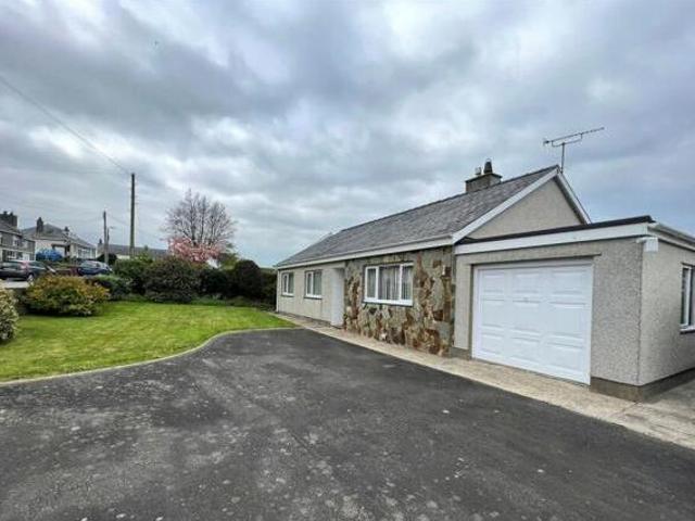 House for sale in Pwllheli, Wales