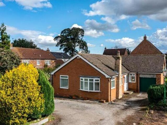 House for sale in Deepcut, Surrey