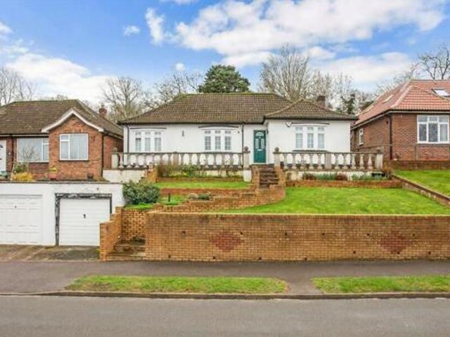 House for sale in Batchworth, Hertfordshire
