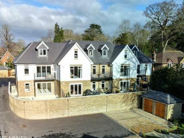 House for rent in Lyons, Greater London
