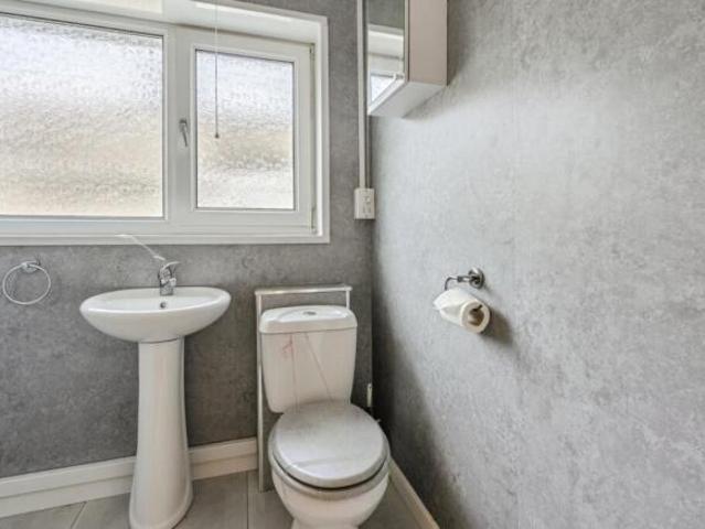 Bungalow for sale in Follaton, Strode