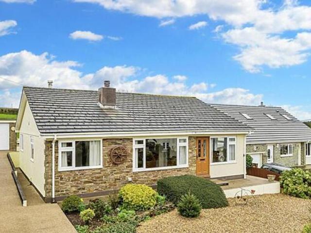 House for sale in Saltash, Cornwall