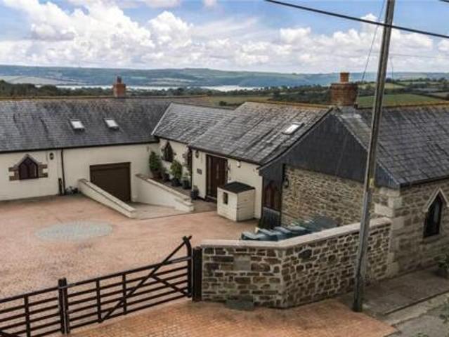 House for sale in Saltash, Cornwall