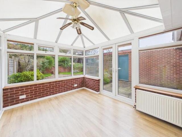 Bungalow for sale in Dines Green, Worcestershire