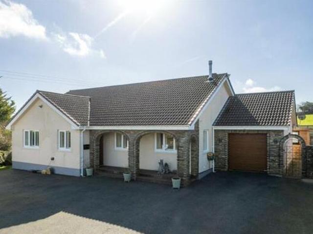 House for sale in Saundersfoot, Pembrokeshire
