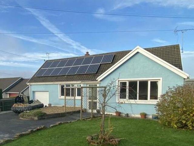 House for sale in Saundersfoot, Pembrokeshire