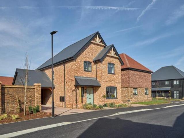 Bungalow for sale in Gillingham, Kent
