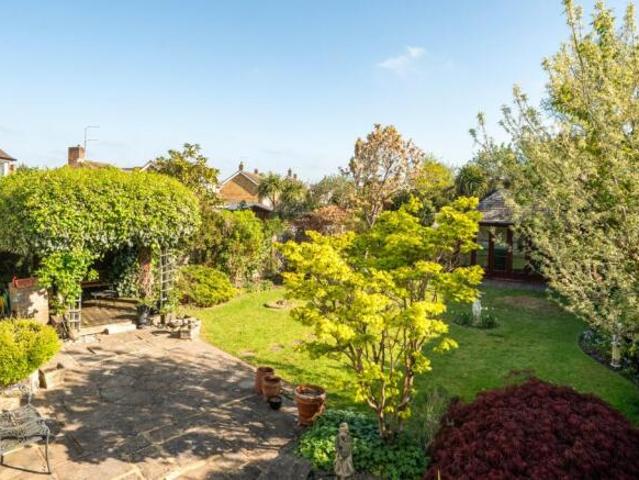 Bungalow for sale in Burnham, Swallow