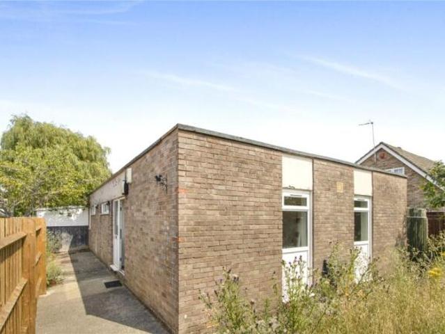 Bungalow for sale in Covingham, Swindon