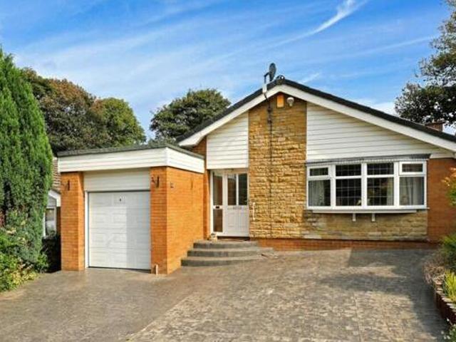 House for sale in Overton, West Yorkshire