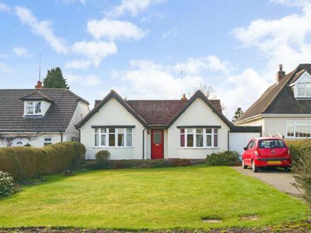 House for sale in Green Close, Warwickshire