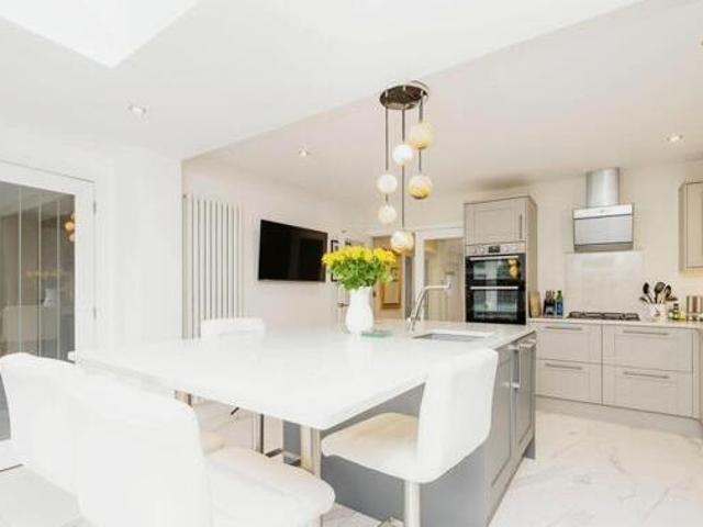 House for sale in Green Close, Warwickshire