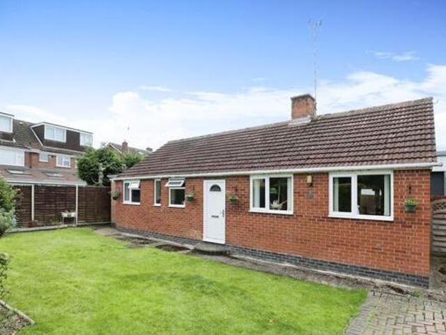 House for sale in Green Close, Warwickshire