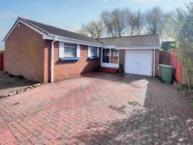 House for sale in Oxclose, Washington