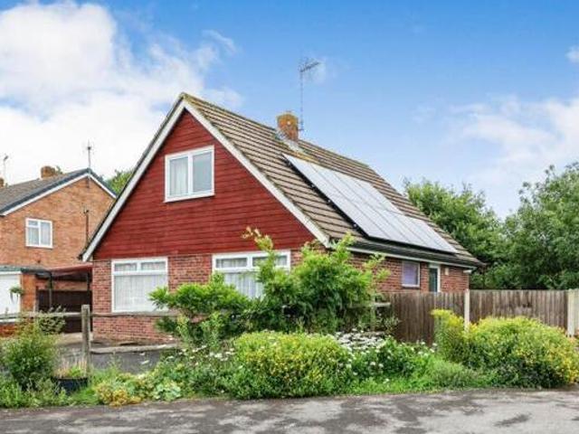 House for sale in Spring Vale, Hampshire