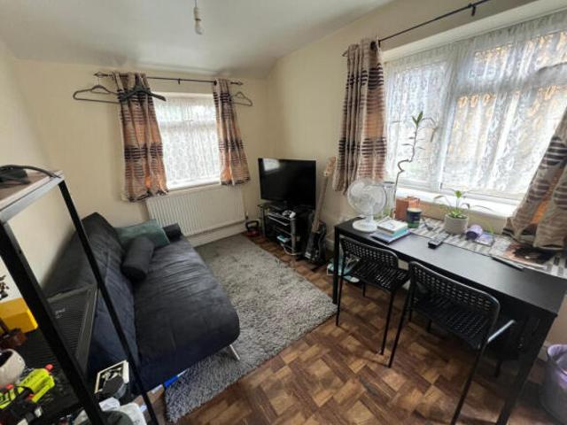 Bungalow for sale in Feckenham, City Of Bristol