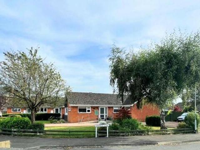 House for sale in Lower Wick, Worcestershire