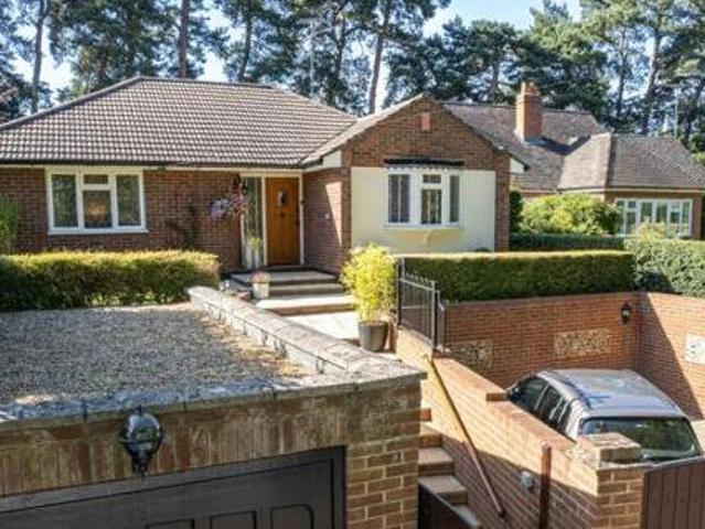 House for sale in Yateley, Hart