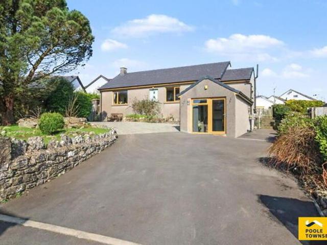 Bungalow for sale in Grange-over-sands