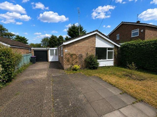 Bungalow for sale in Grantham, South Kesteven