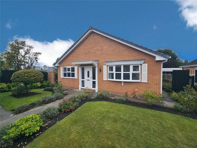 Bungalow for sale in Heswall