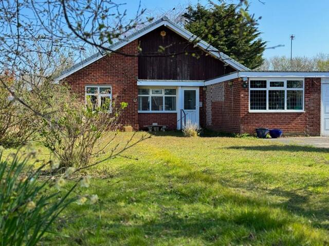 Bungalow for sale in Sefton