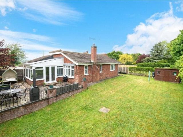 Bungalow for sale in Birchwood, Lincoln