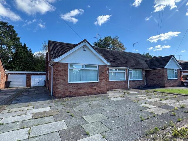 Bungalow for sale in Little Neston, West Vale