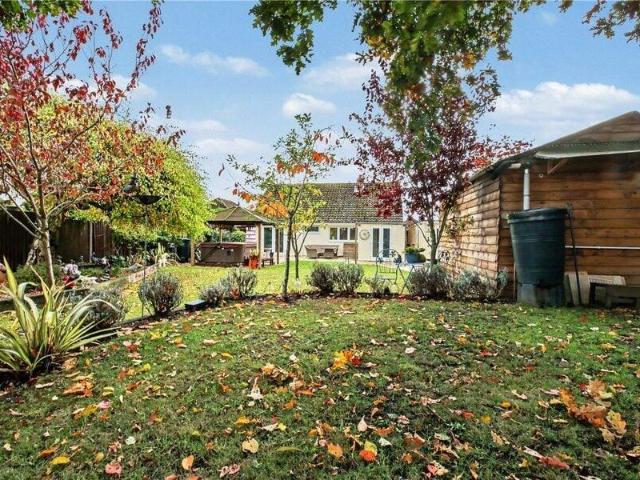 Bungalow for sale in Stoke Holy Cross, Norwich