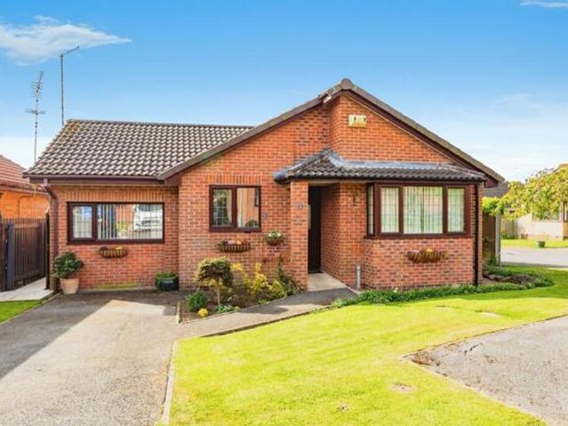 Bungalow for sale in Ravenfield, Bramley