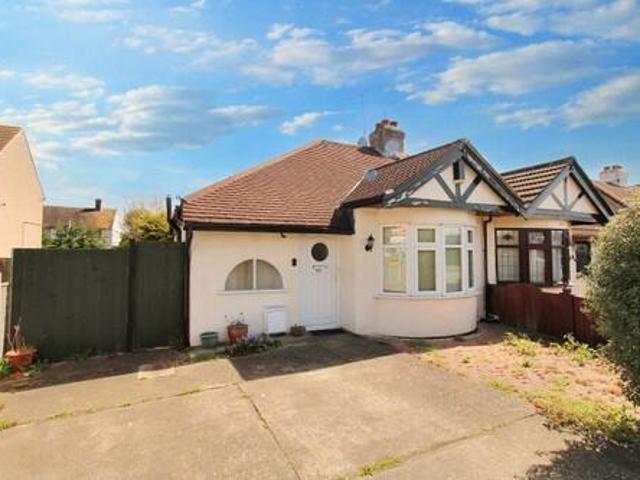 Bungalow for sale in Harold Hill, Greater London
