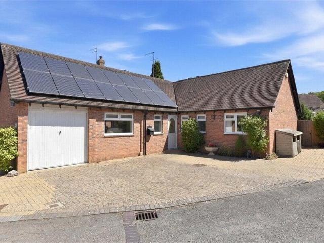 Bungalow for sale in Stratford-upon-Avon, Stratford-on-Avon