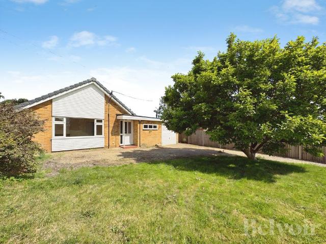 Bungalow for rent in East Tuddenham, Norfolk