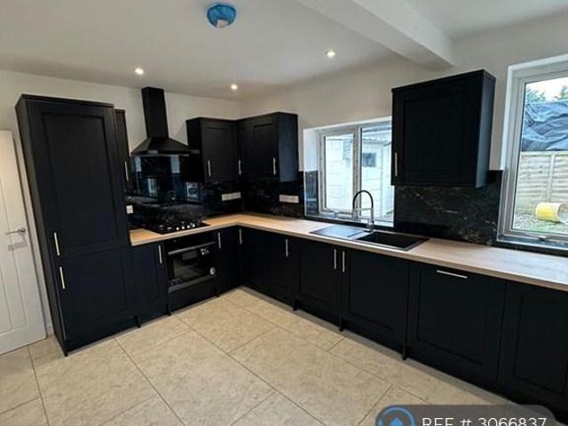 Bungalow for rent in Newbury, West Berkshire