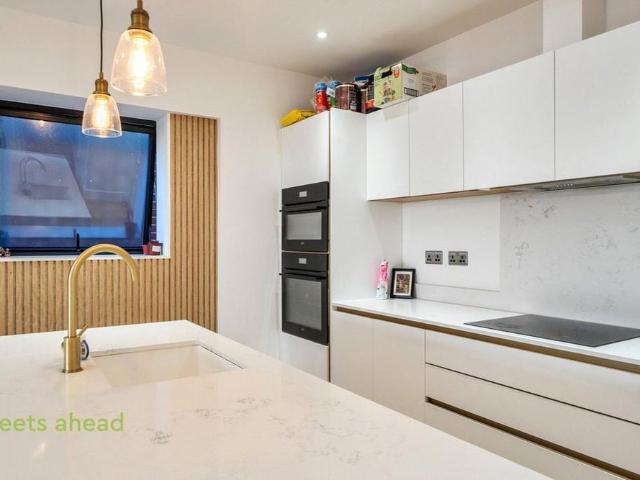 House for rent in London Borough of Croydon, Greater London