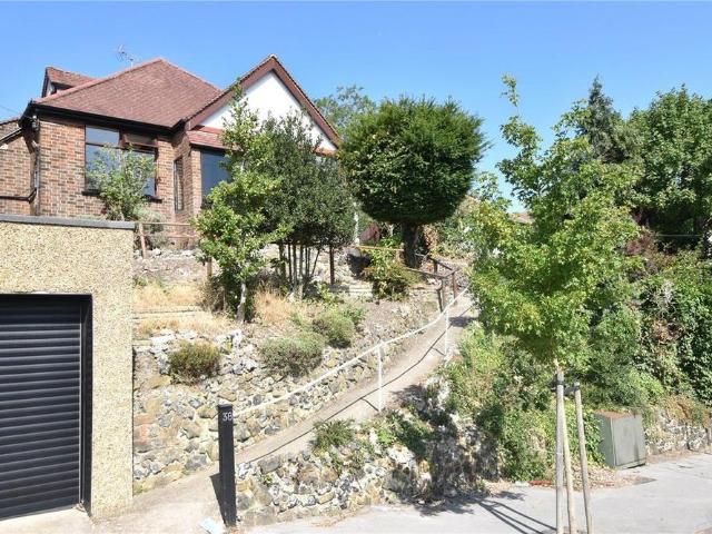 House for rent in London Borough of Croydon, Purley