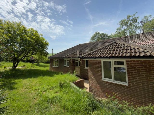Bungalow for rent in Bolton Low Houses, Hampshire