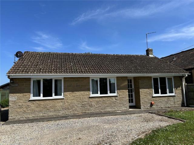 Bungalow for rent in West Chinnock, Somerset