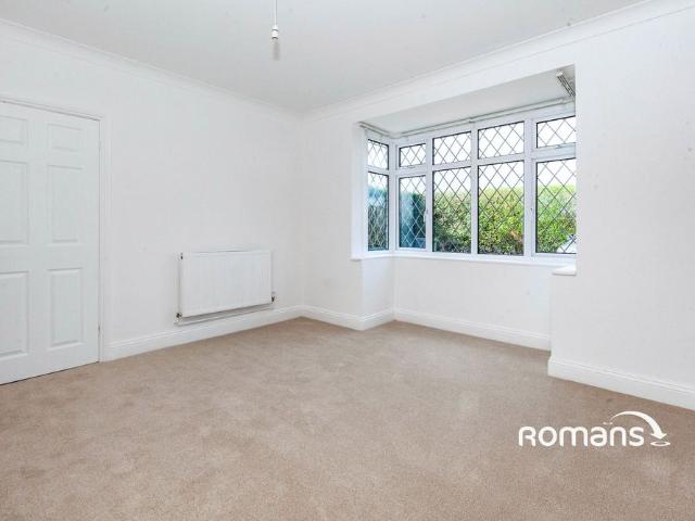 House for rent in Heol-las, Surrey