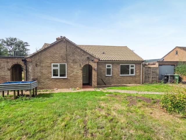 Bungalow for rent in Ashford Carbonell, Shropshire