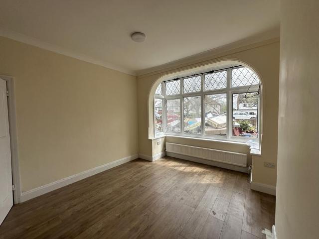 House for rent in London Borough of Ealing, Greater London