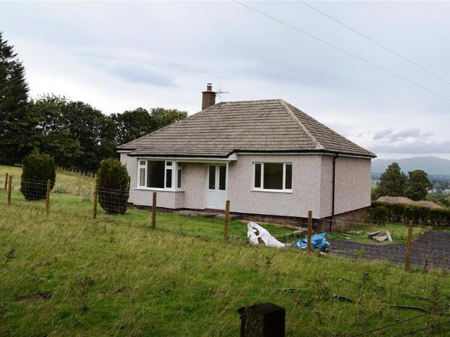 Bungalow for rent in Tullibardine, Scotland